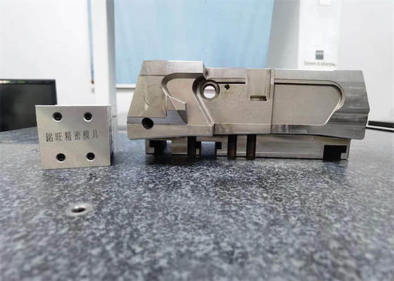 Khuôn P20 718H 738H tùy chỉnh Chèn các thành phần khuôn xử lý máy 5 trục