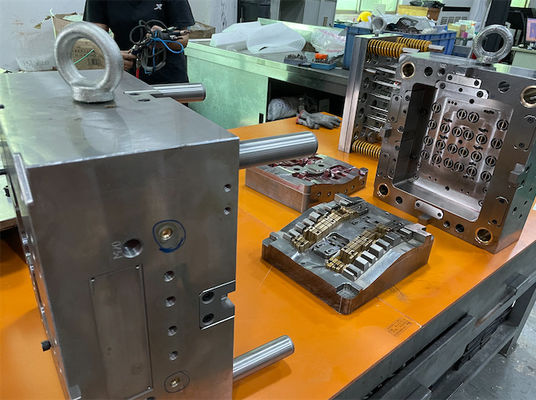 Các thành phần khuôn ép chính xác hiệu suất cao của UPS Mold