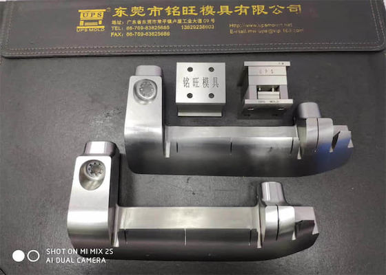 Khuôn gia công CNC dung sai 0,01mm Chèn các thành phần